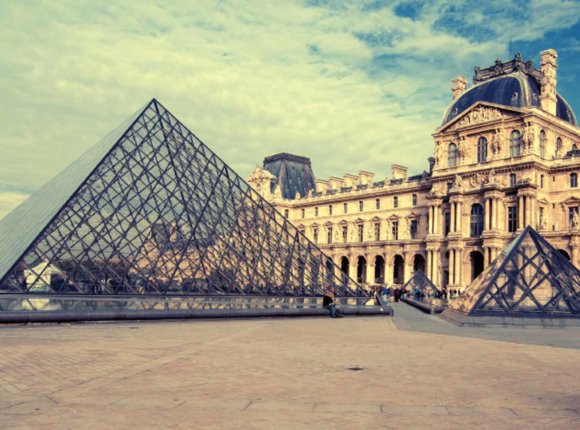 Salon Omyagué au Louvre