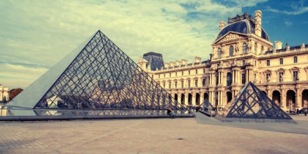 Salon Omyagué au Louvre