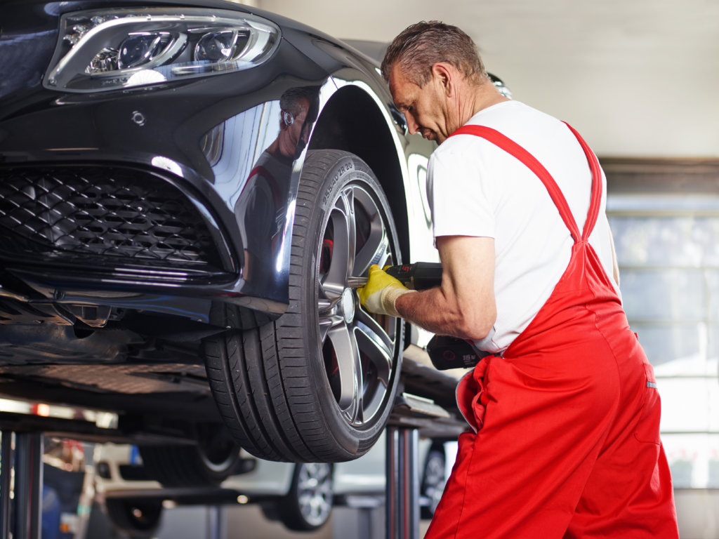 Maintenance et services dans de secteur de l'automobile